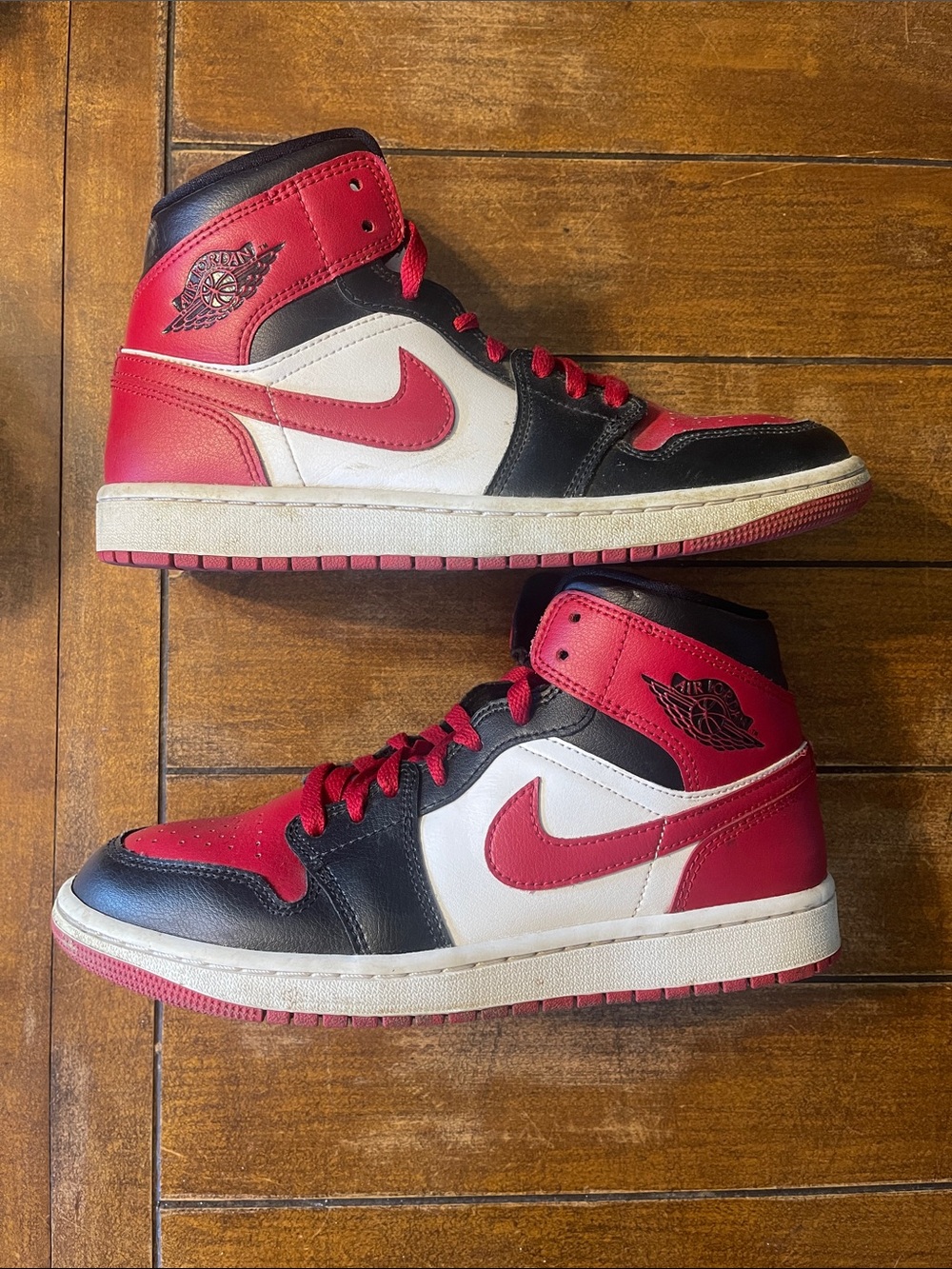 Nike Men’s Air Jordan 1 Mid Sneakers - Red/Black/White